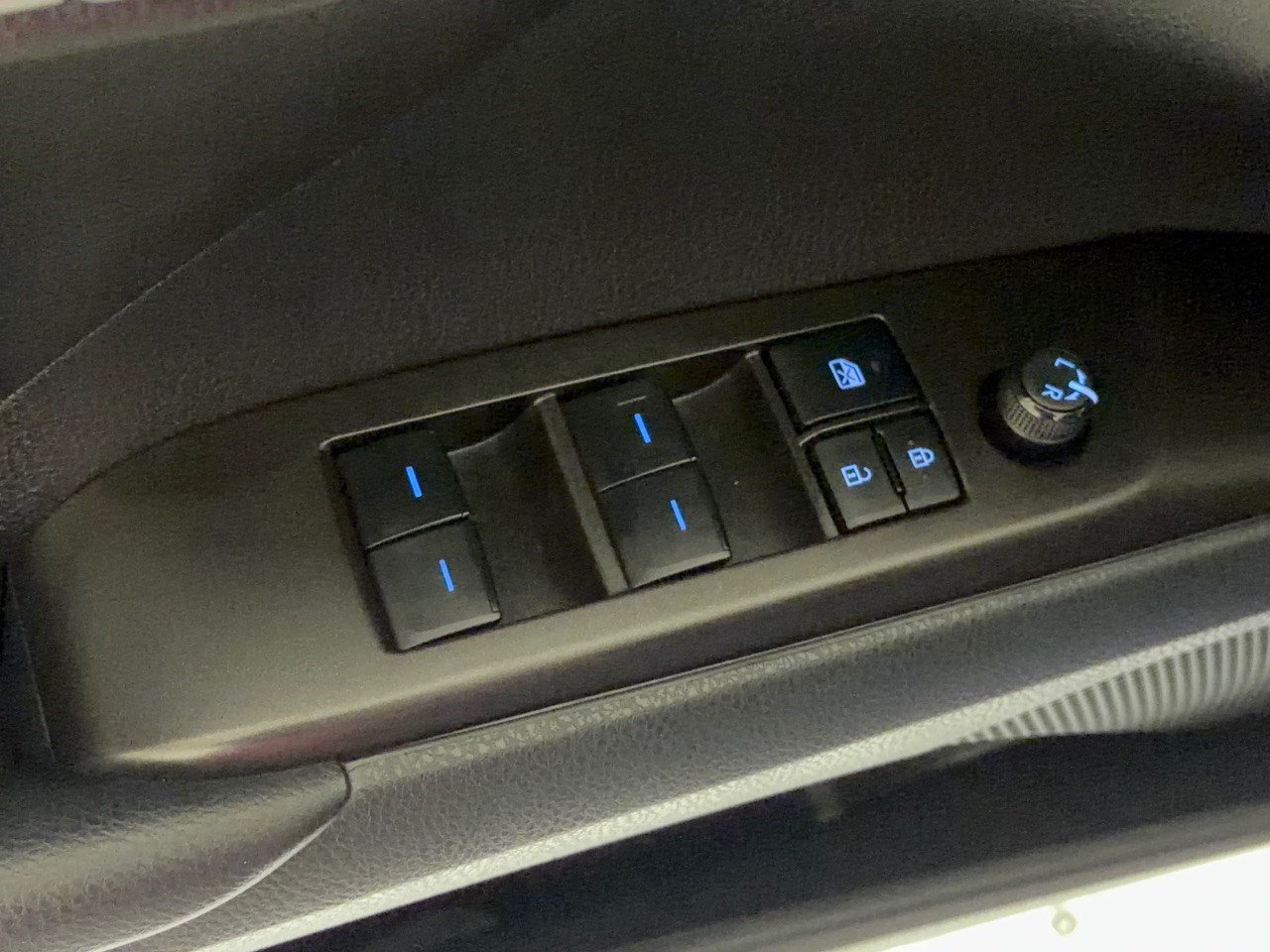 Used 2024 Toyota Camry SE FWD image 15