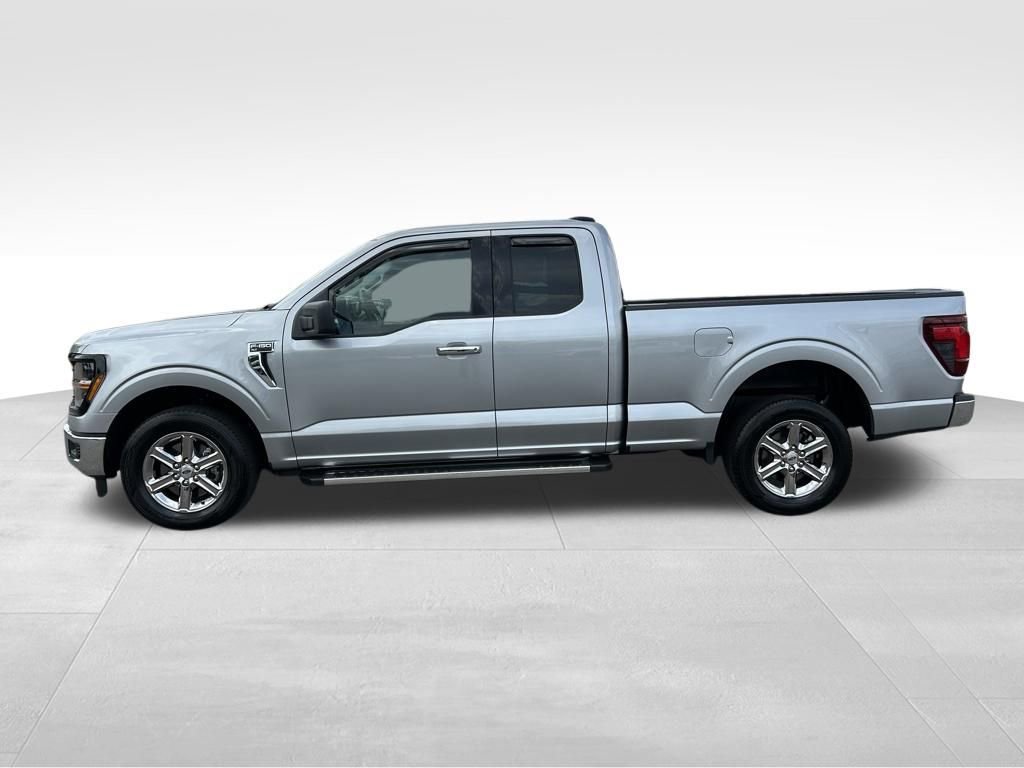 Used 2025 Ford F150 XLT w/ Equipment Group 301A Standard RWD image 2