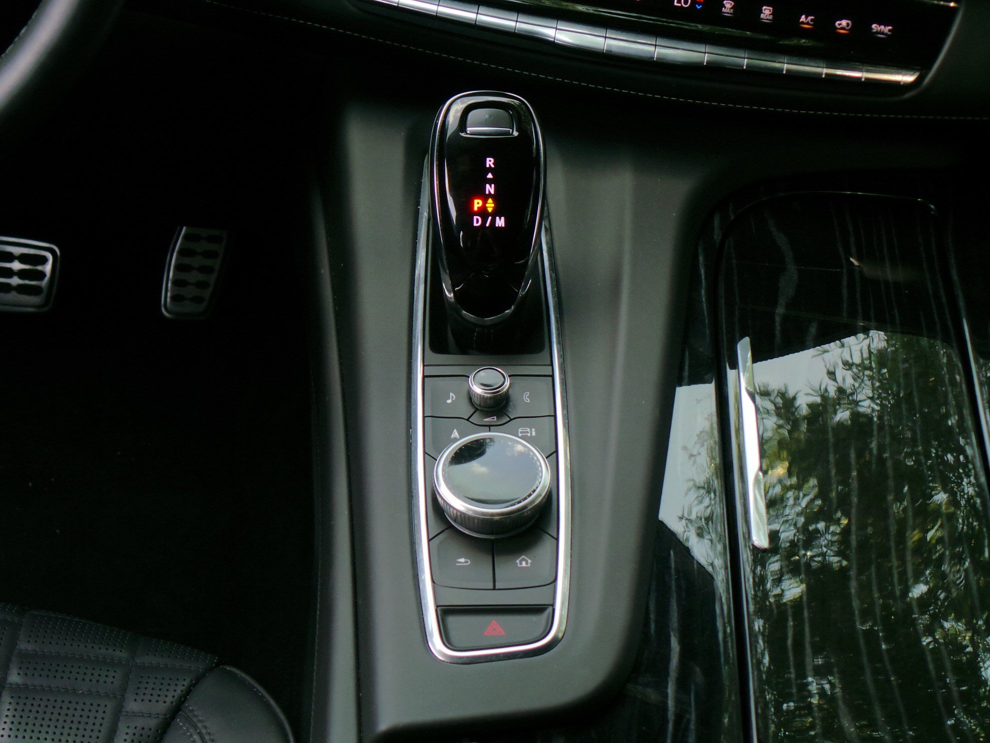Used 2023 Cadillac Escalade V AWD/4WD image 20