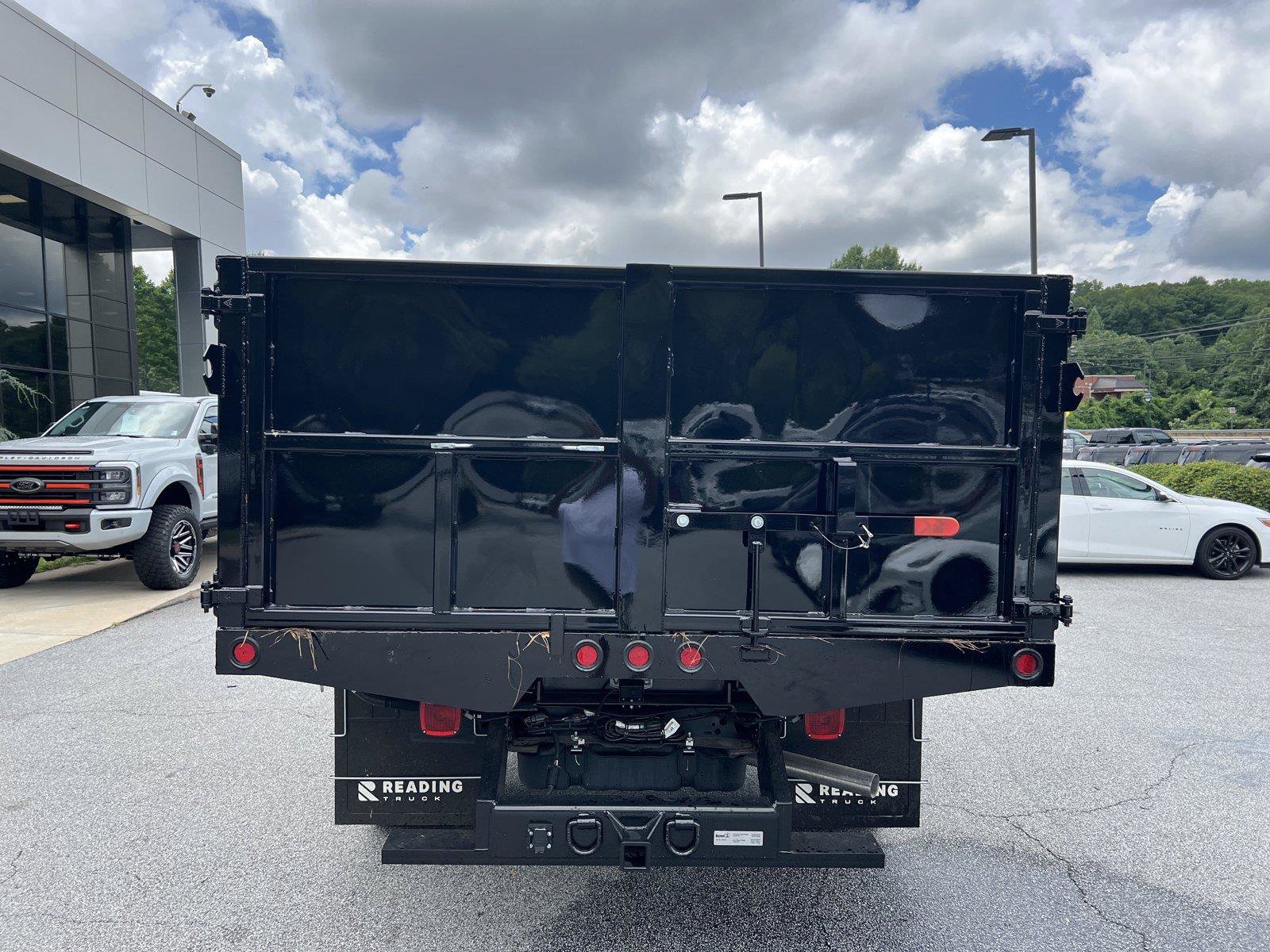 New 2025 Ford F350 XL w/ XL Chrome Package AWD/4WD image 6