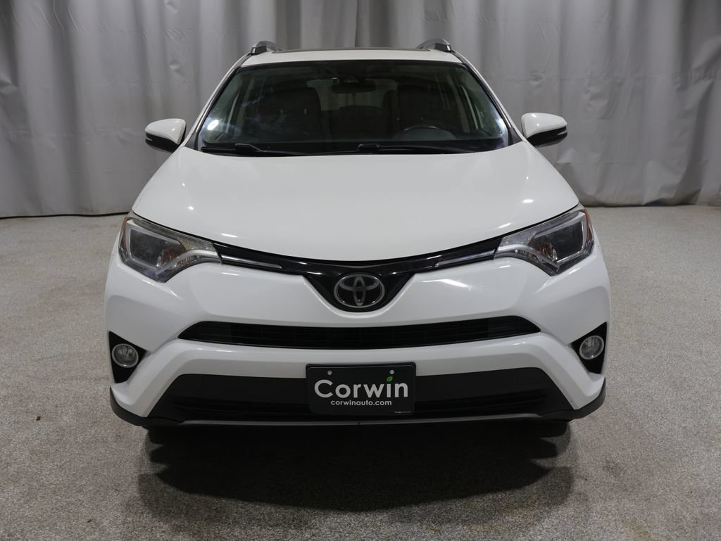 Used 2017 Toyota RAV4 XLE AWD/4WD image 8