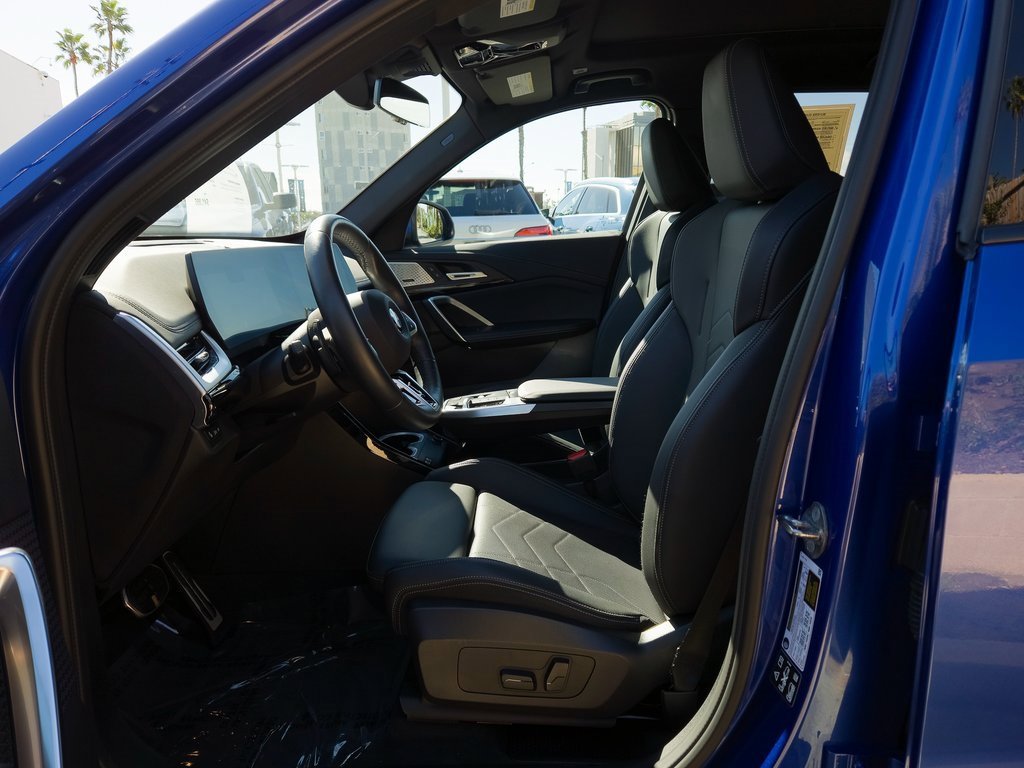 Used 2025 BMW X1 xDrive28i w/ M Sport Package image 10