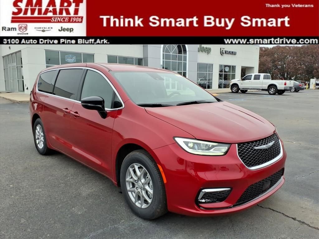 New 2026 Chrysler Pacifica Select image 1