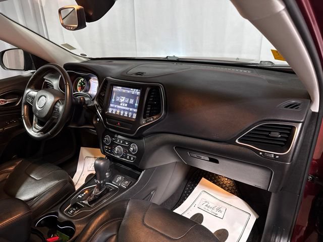 Used 2019 Jeep Cherokee Trailhawk AWD/4WD image 37