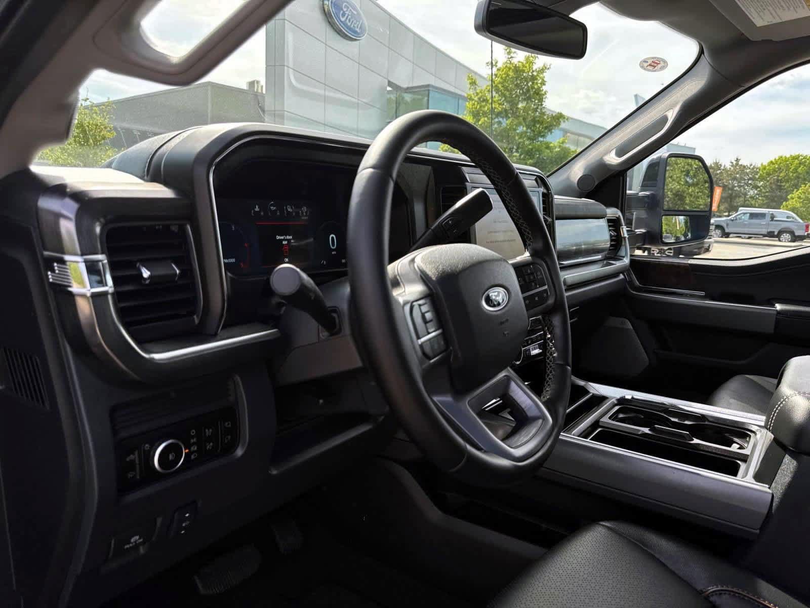 Used 2025 Ford F250 Lariat w/ Black Appearance Package AWD/4WD image 18