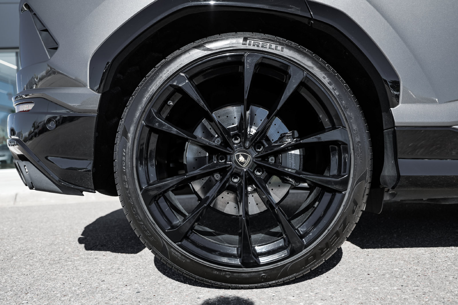 Used 2021 Lamborghini Urus AWD/4WD image 15