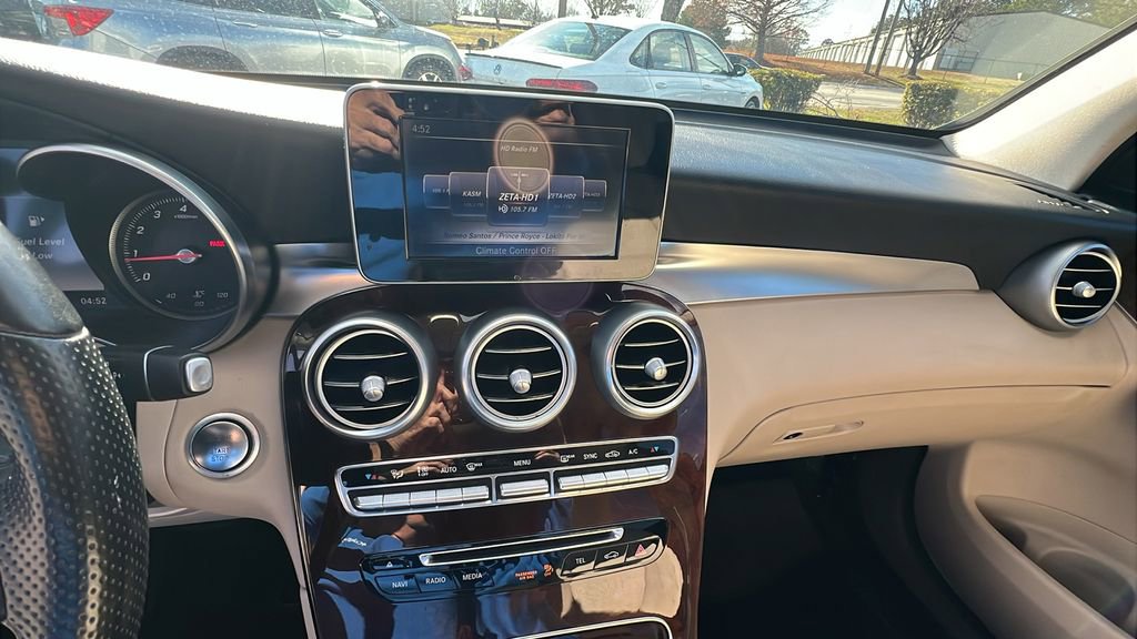 Used 2017 Mercedes-Benz GLC 300 image 27