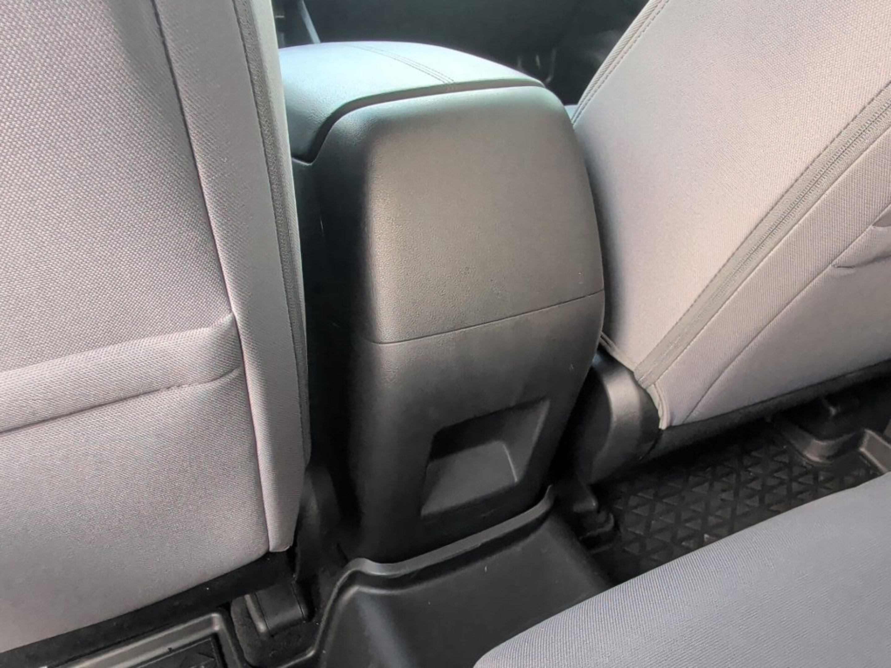 Used 2024 Hyundai Santa Cruz SEL FWD image 36
