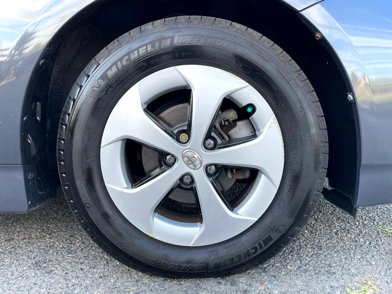 Used 2014 Toyota Prius Three image 33