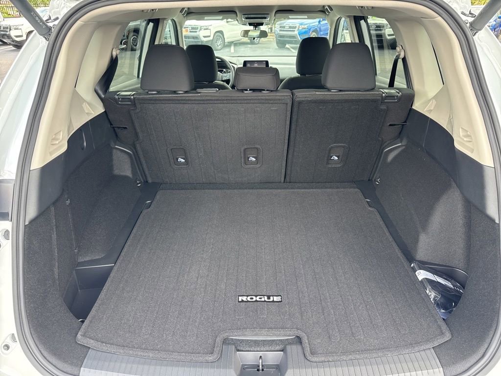 New 2026 Nissan Rogue SV FWD image 16