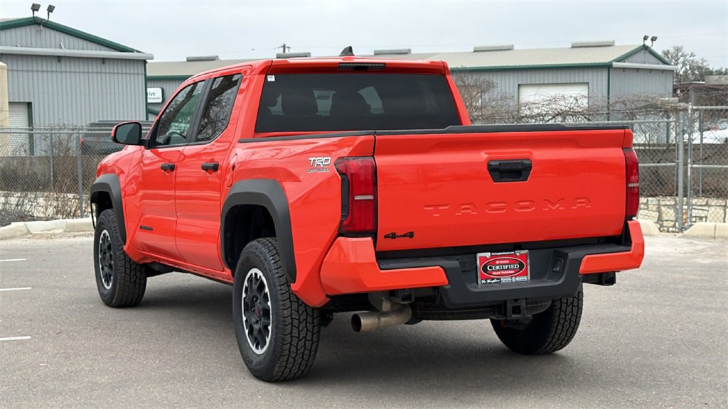 Certified 2024 Toyota Tacoma TRD Off-Road image 9