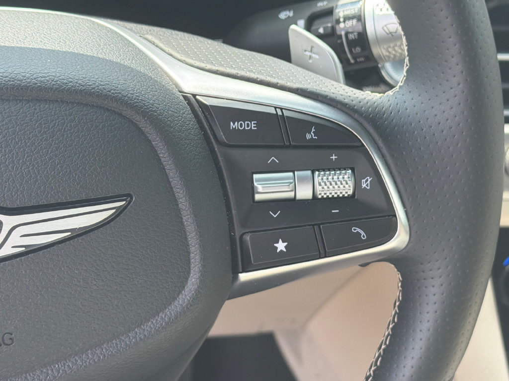 Used 2026 Genesis G70 2.5T RWD image 27