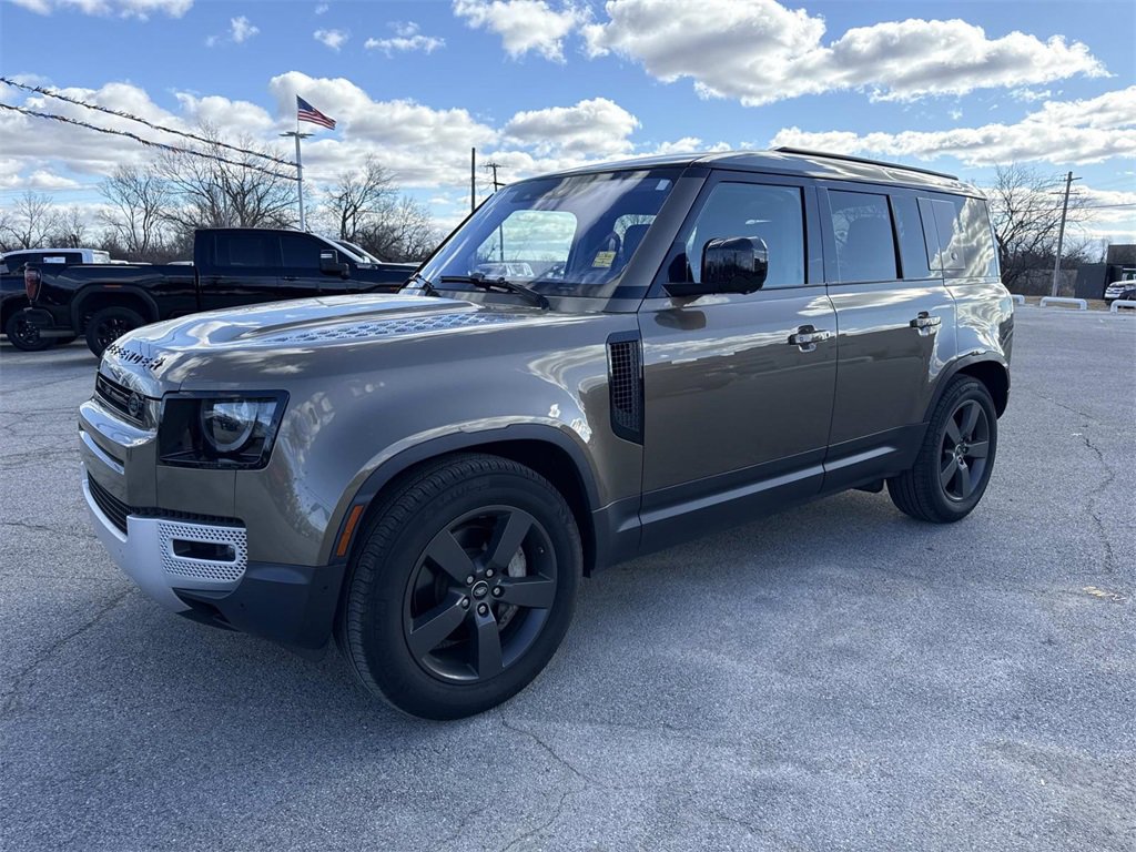 Used 2020 Land Rover Defender 110 SE video 2