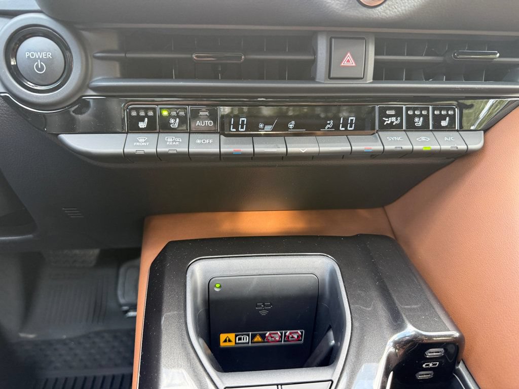 Used 2026 Toyota Crown Signia w/ Advanced Technology Package AWD/4WD image 17