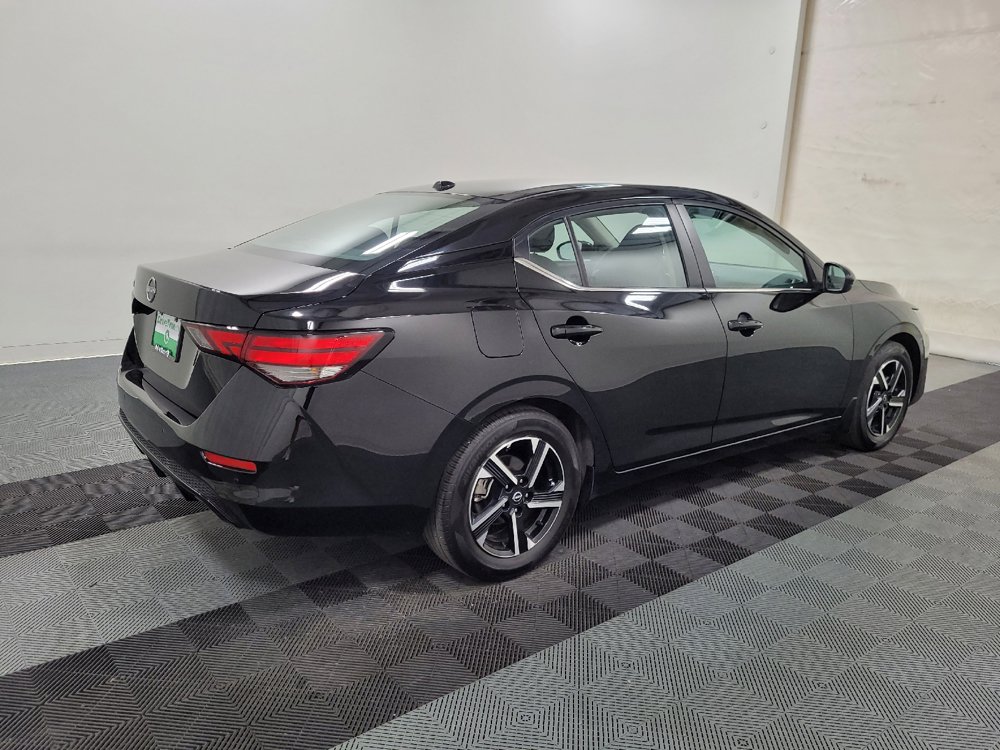 Used 2025 Nissan Sentra SV FWD image 10