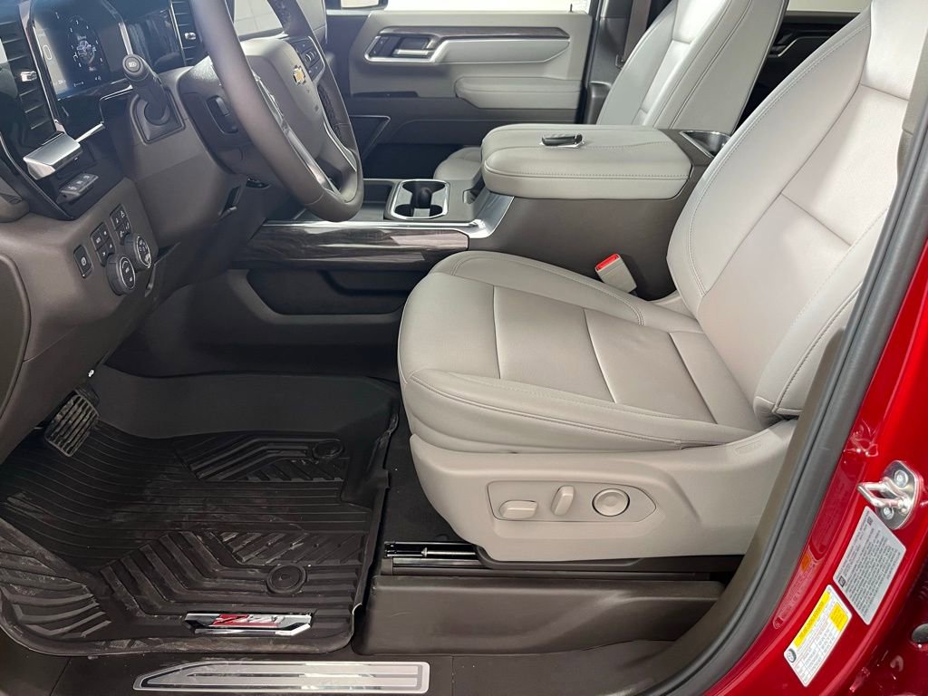 New 2026 Chevrolet Silverado 2500 LTZ w/ LTZ Premium Package image 15
