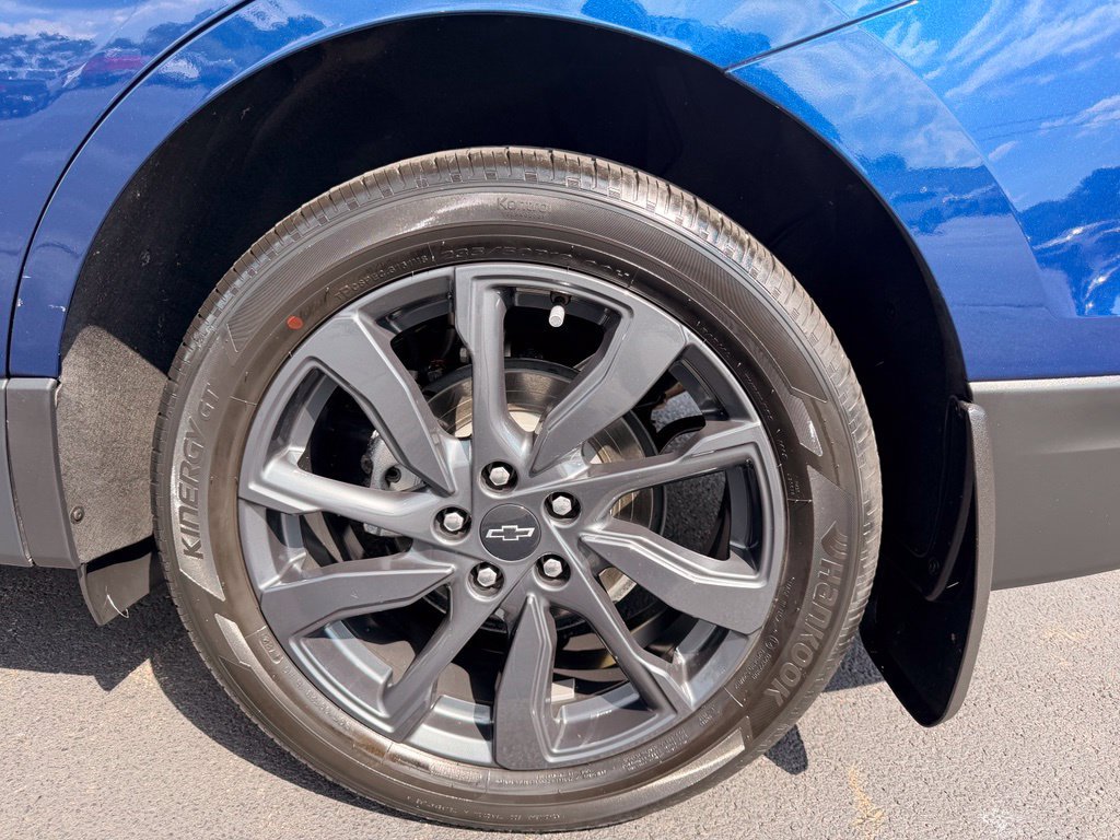 Used 2022 Chevrolet Equinox RS w/ Infotainment Package AWD/4WD image 39