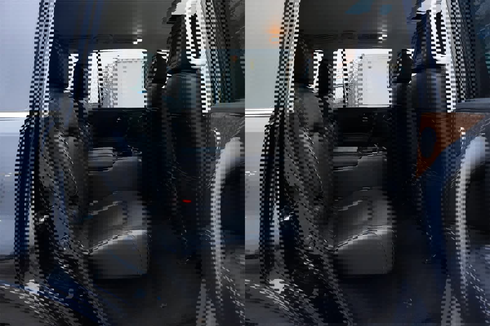 Used 2015 INFINITI QX80 Luxe w/ 22" Wheel Package image 22