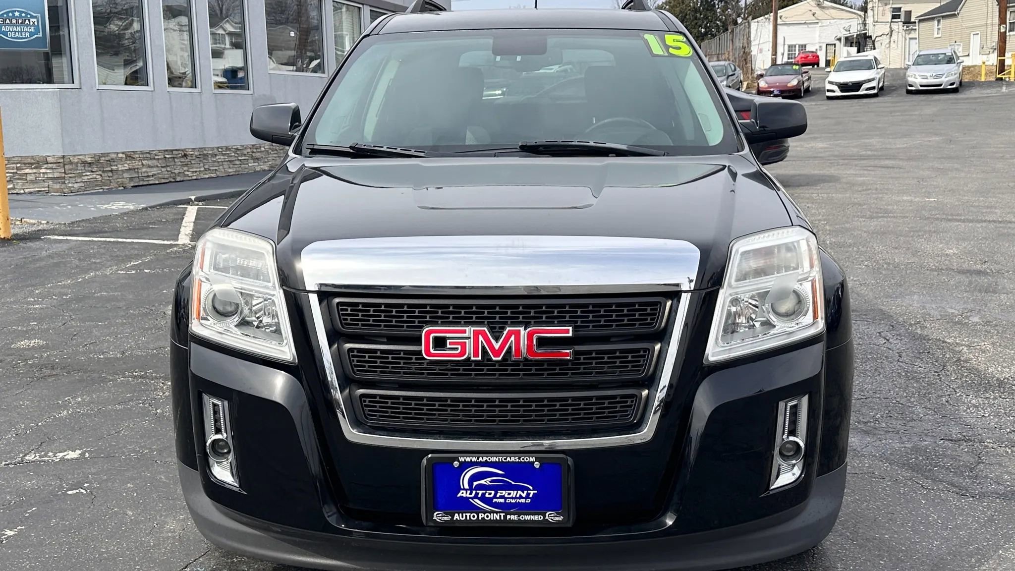 Used 2015 GMC Terrain SLE image 2