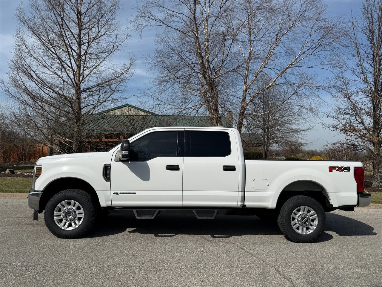 Used 2018 Ford F250 XLT w/ XLT Value Package AWD/4WD image 2