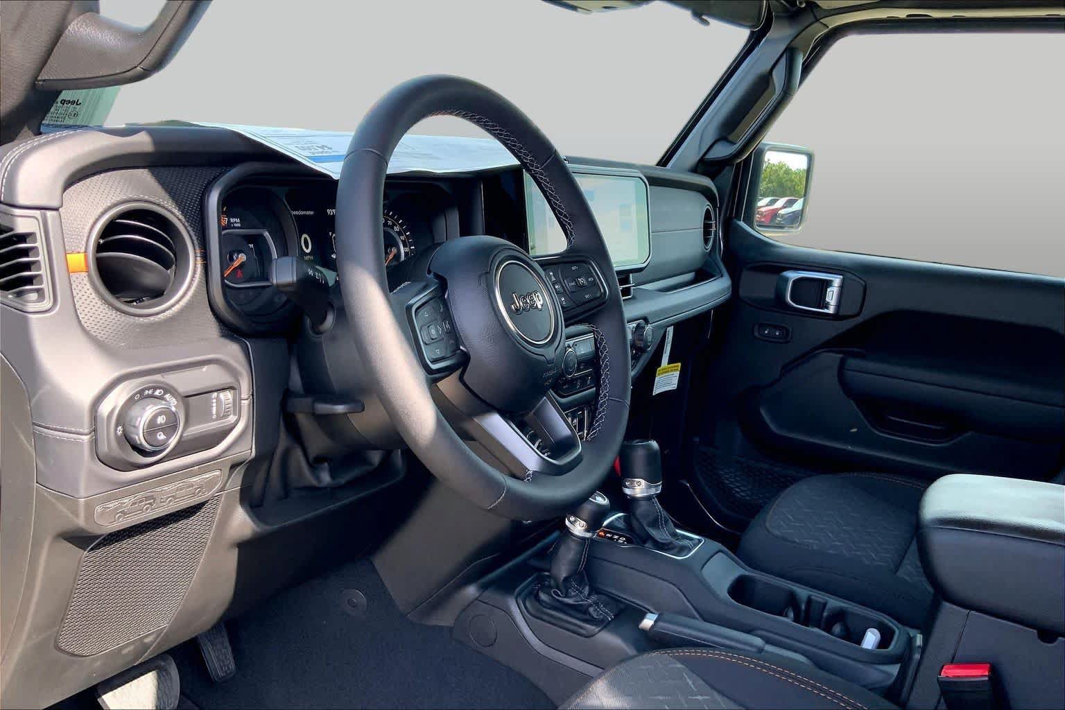 New 2026 Jeep Gladiator Mojave AWD/4WD image 8