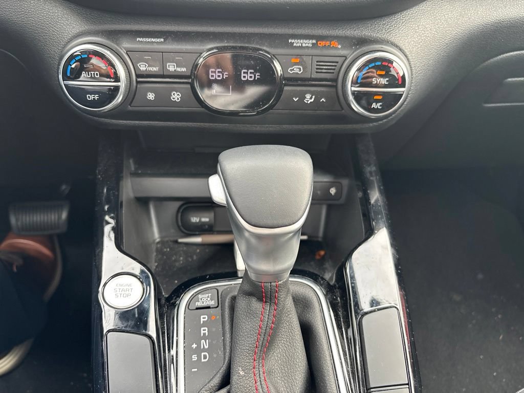 Used 2025 Kia Soul GT-Line FWD image 11