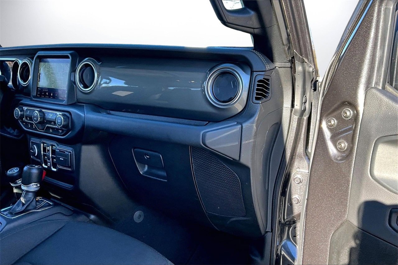 Certified 2023 Jeep Gladiator Overland image 20