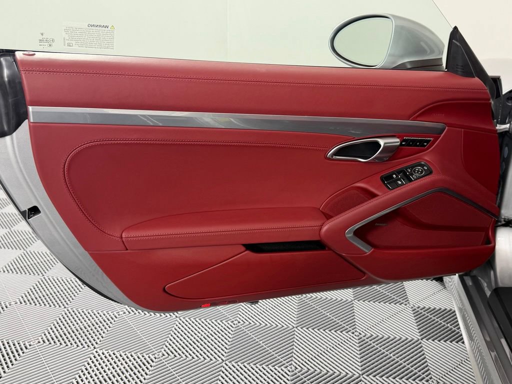 Certified 2025 Porsche 718 Boxster S RWD image 20