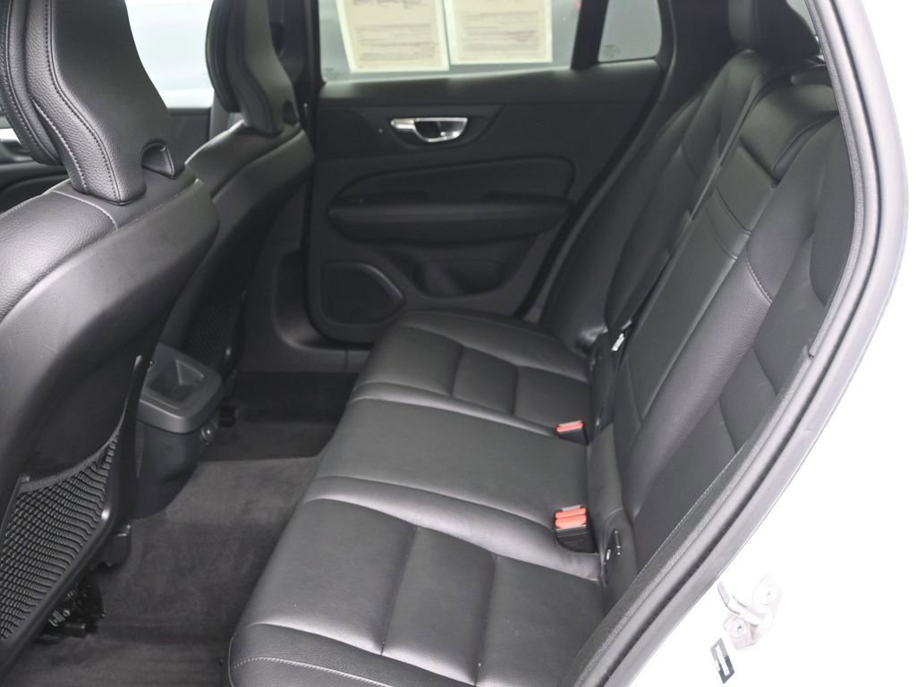 Certified 2022 Volvo V60 T5 Cross Country w/ Climate Package image 14