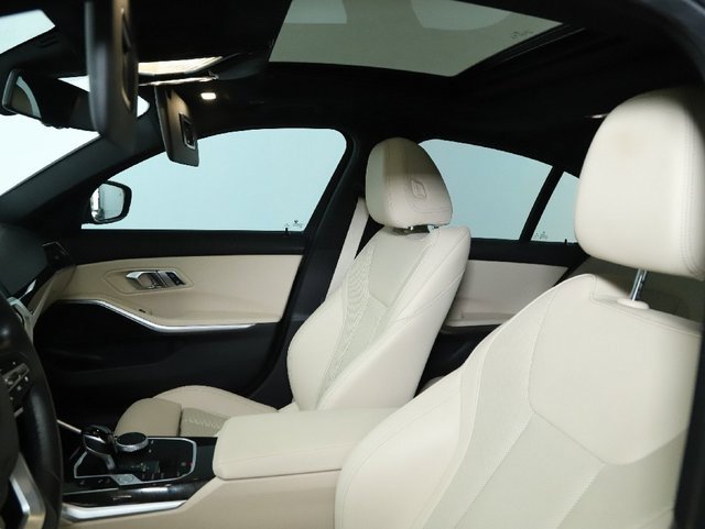 Used 2022 BMW 330i xDrive Sedan w/ Premium Package 2 image 18