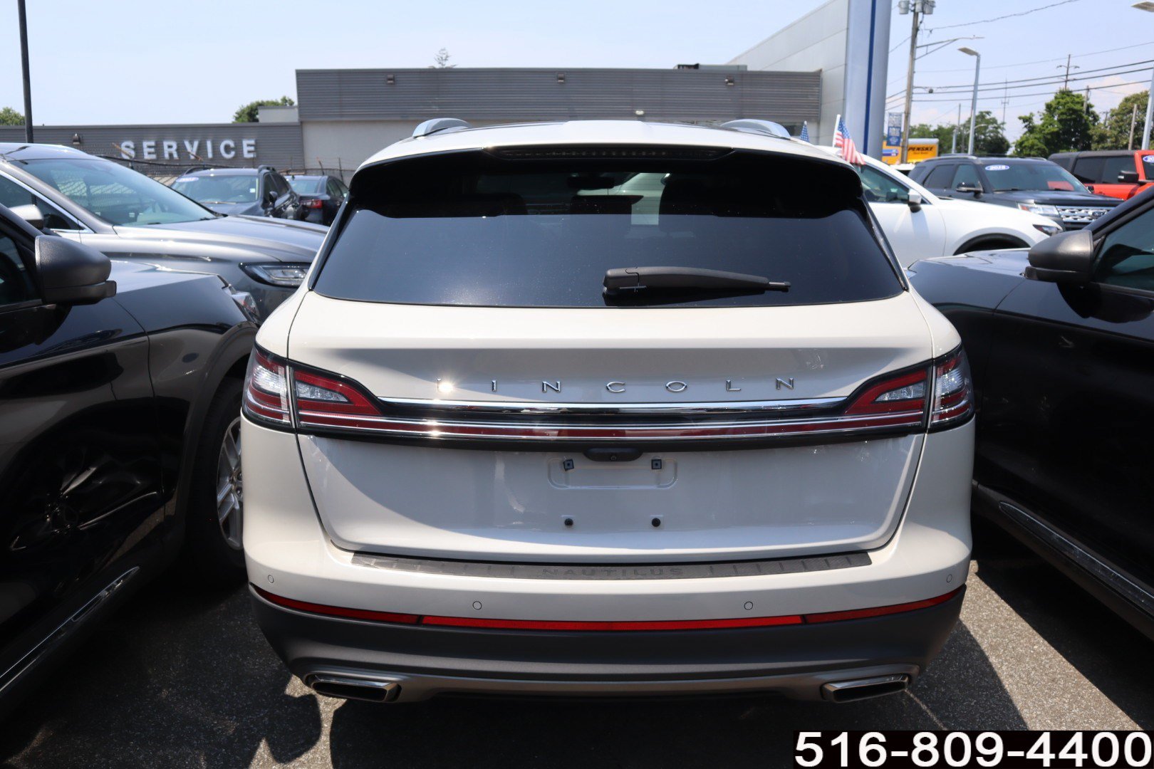 Used 2022 Lincoln Nautilus Reserve AWD/4WD image 6
