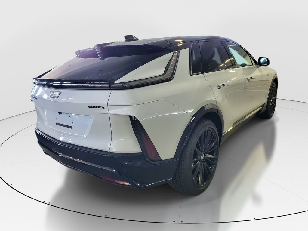 New 2026 Cadillac Lyriq Sport w/ LPO, ONYX Package AWD/4WD image 3