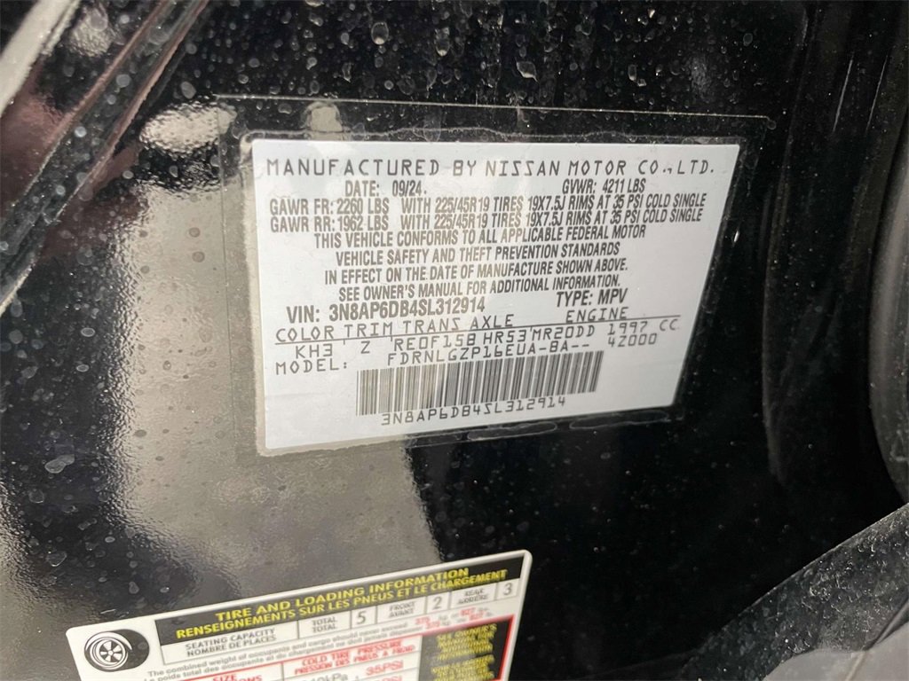 Certified 2025 Nissan Kicks SR w/ Illumination Package image 11