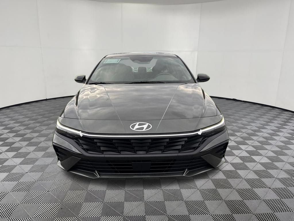 Certified 2026 Hyundai Elantra SEL Sport Premium FWD image 9