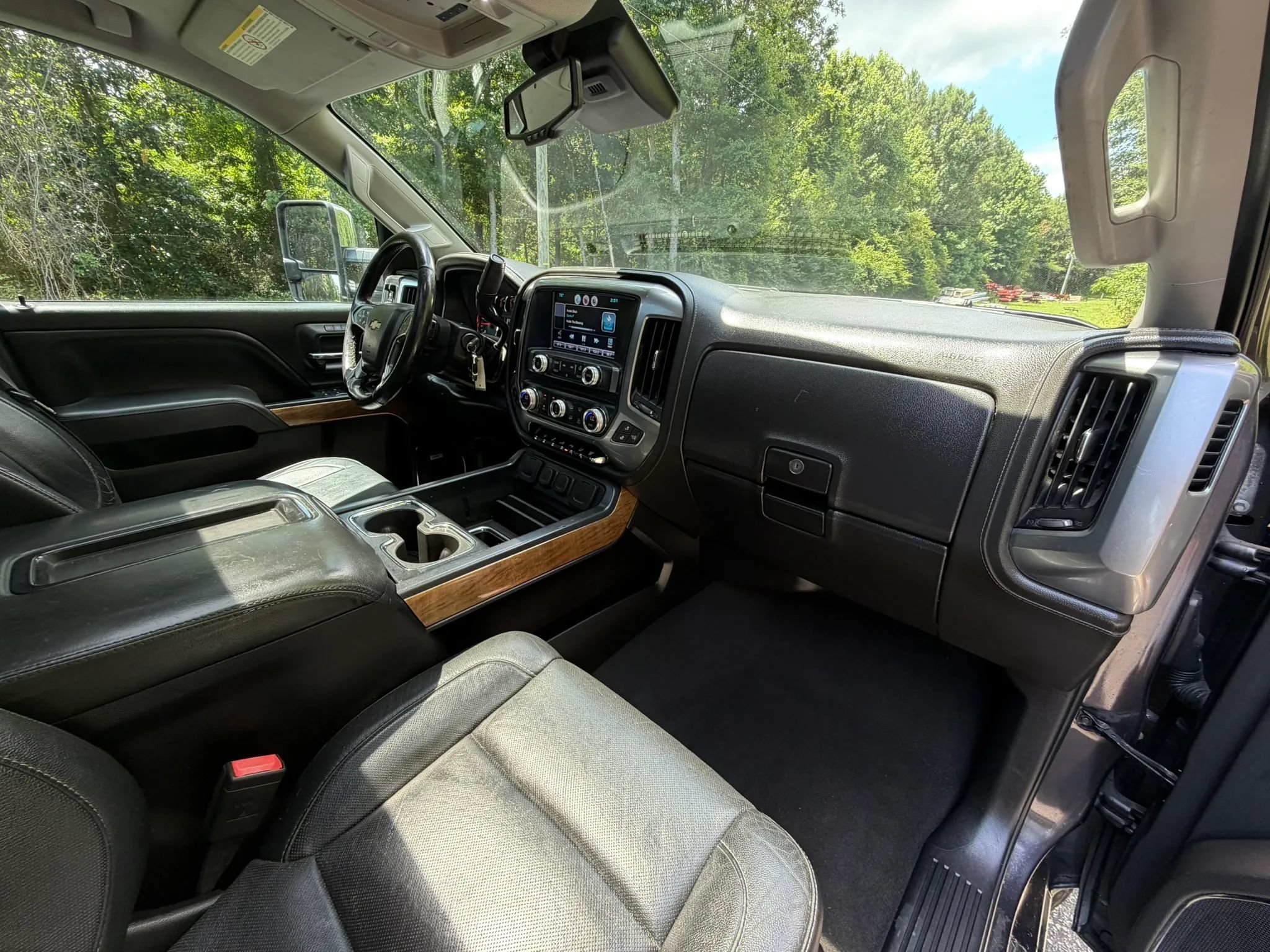 Used 2015 Chevrolet Silverado 3500 LTZ w/ Duramax Plus Package AWD/4WD image 25