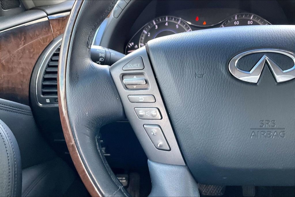 Used 2012 INFINITI QX56 4WD w/ Deluxe Touring Pkg image 10