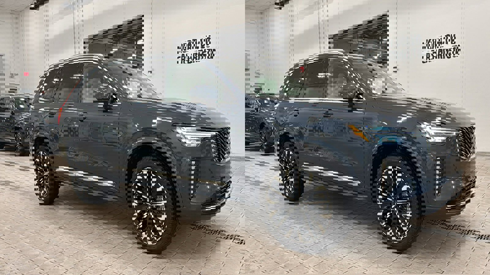 New 2026 Volvo XC90 T8 Ultra w/ Protection Package Premier image 3