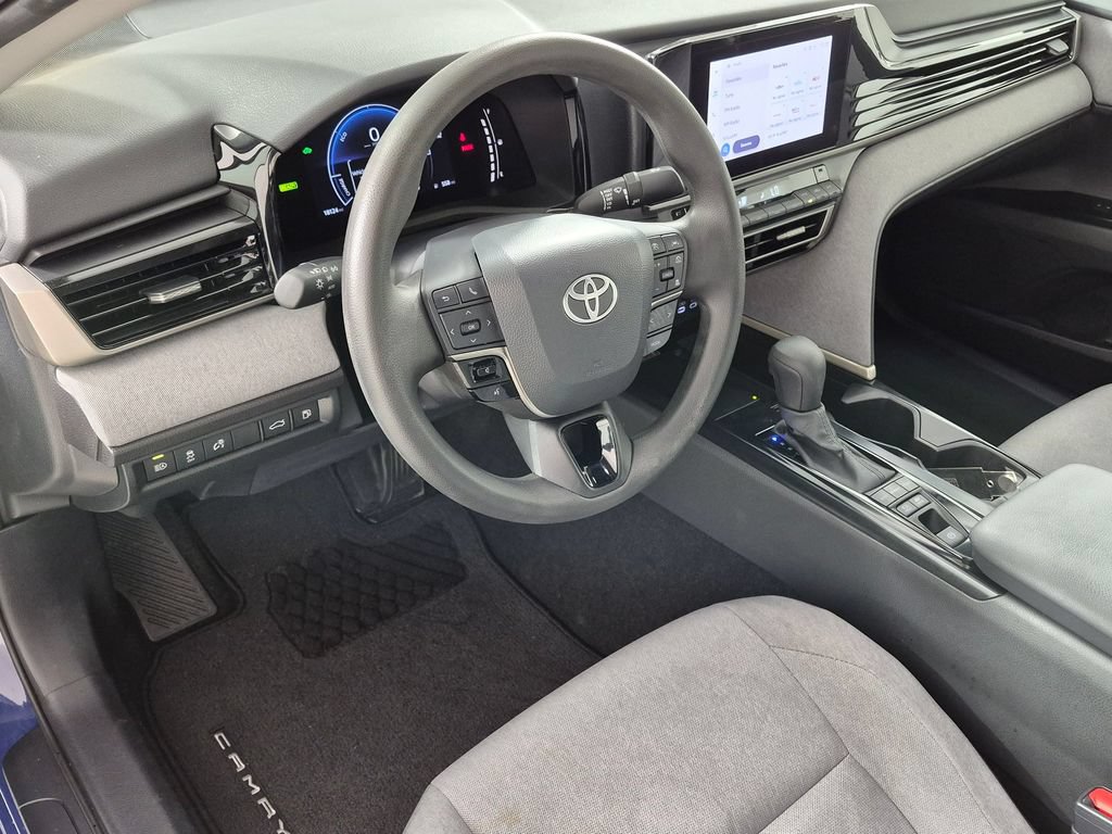 Used 2025 Toyota Camry LE FWD image 11