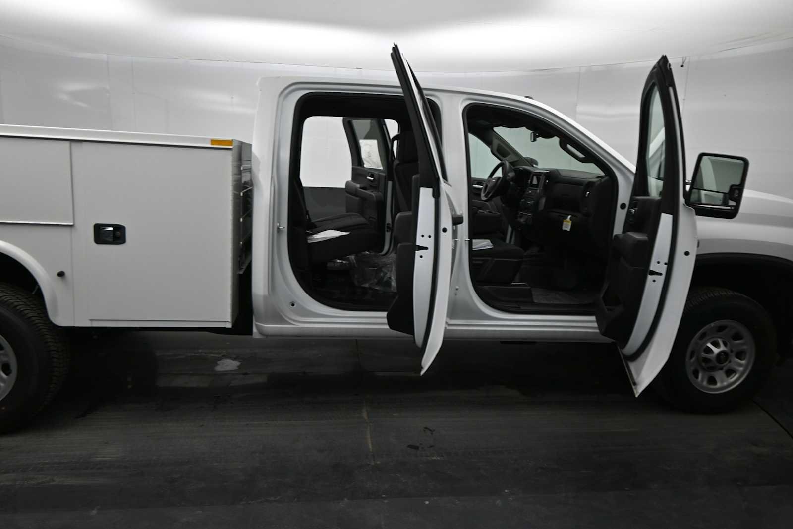 Used 2024 Chevrolet Silverado 3500 W/T w/ WT Convenience Package AWD/4WD image 19