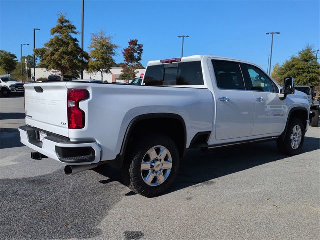 Used 2023 Chevrolet Silverado 3500 LTZ w/ Z71 Chrome Sport Edition image 4