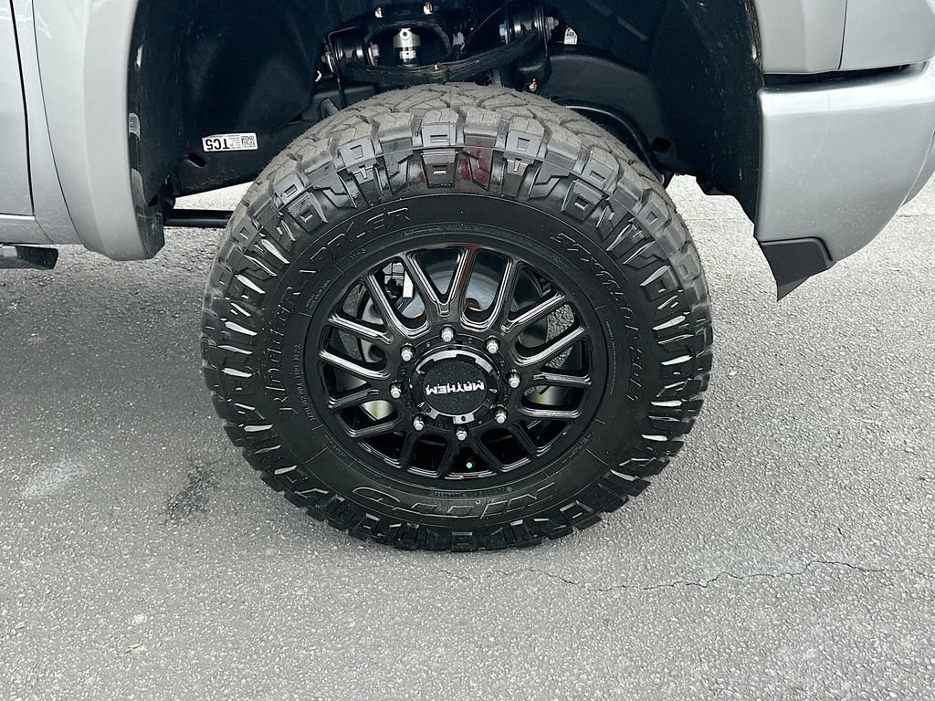 New 2026 Chevrolet Silverado 3500 High Country w/ High Country Premium Package AWD/4WD image 32