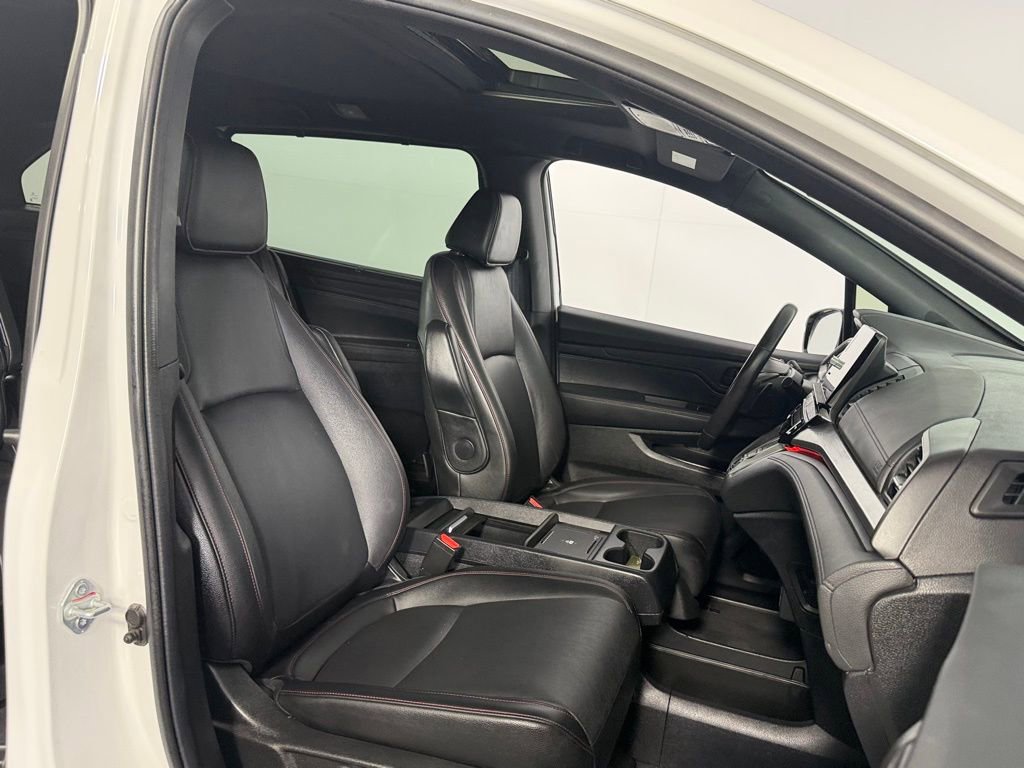 Used 2025 Honda Odyssey Sport-L image 29