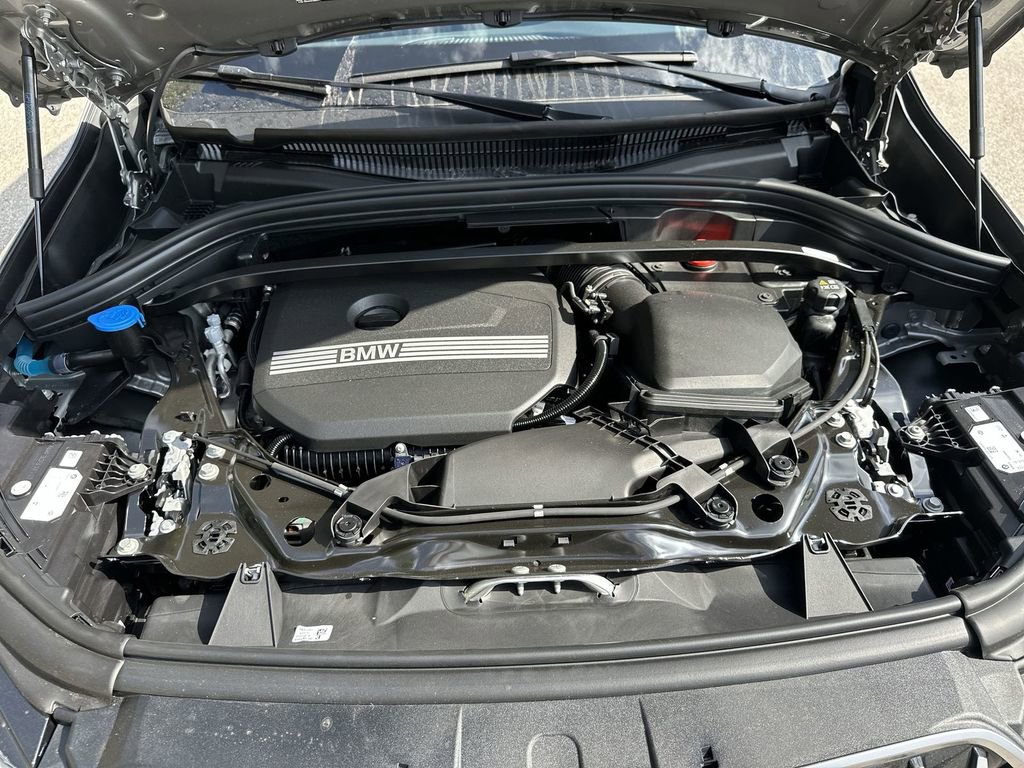 Used 2025 BMW X1 xDrive28i w/ Convenience Package image 34