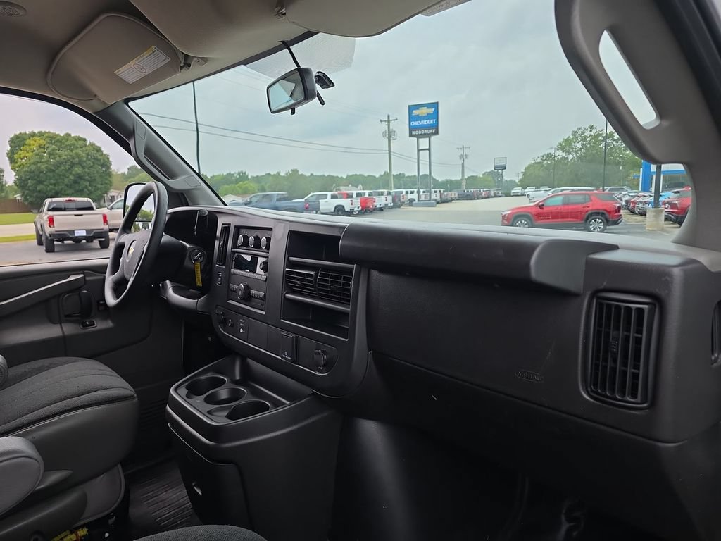 Certified 2025 Chevrolet Express 2500 w/ Driver Convenience Package RWD image 24