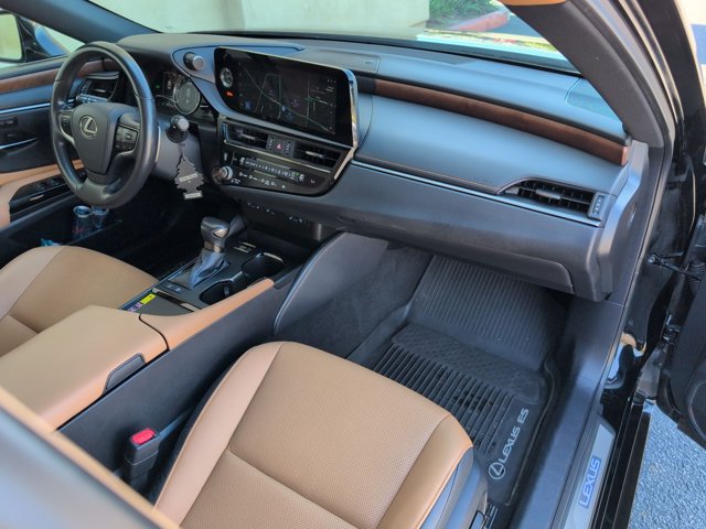 Used 2025 Lexus ES 300h w/ Premium Package FWD image 23
