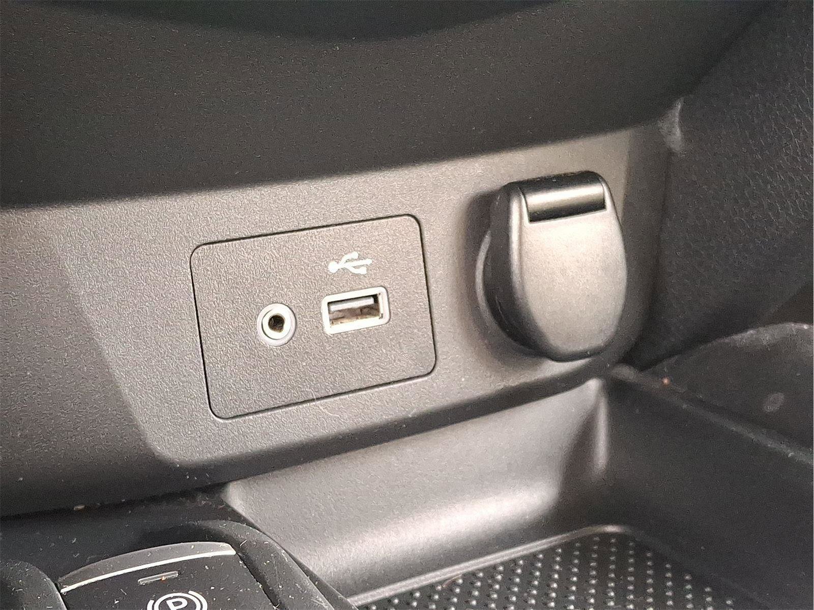 Used 2020 Nissan Rogue Sport SV w/ Technology Package image 23