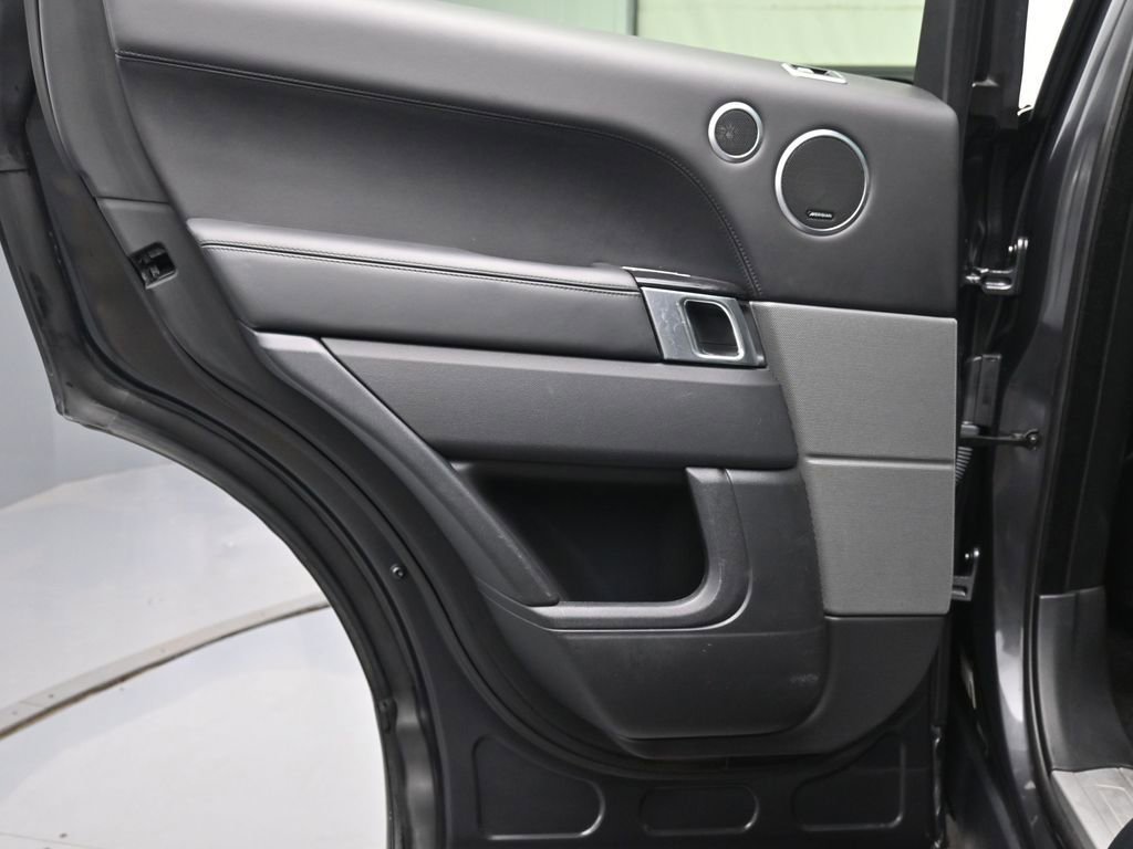 Used 2020 Land Rover Range Rover Sport HSE Dynamic image 20