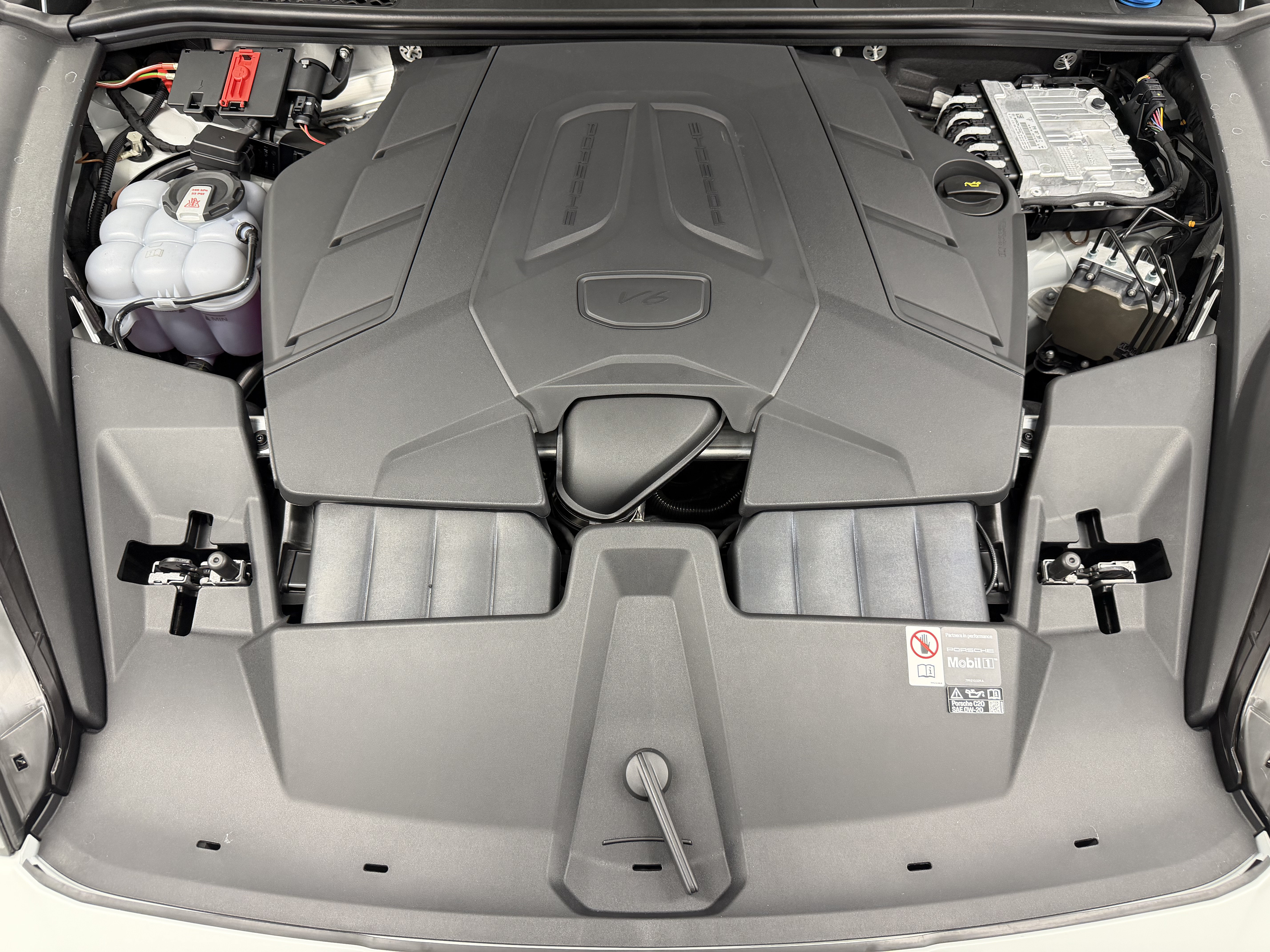 New 2026 Porsche Cayenne AWD/4WD image 63