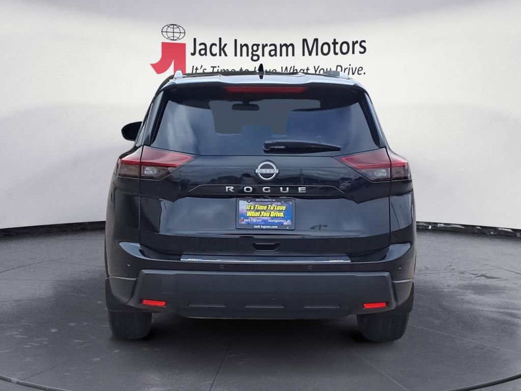 New 2026 Nissan Rogue SV image 4
