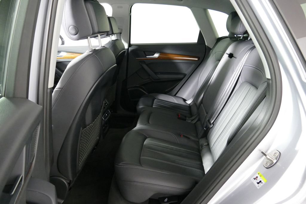 Used 2023 Audi Q5 Premium Plus AWD/4WD image 4